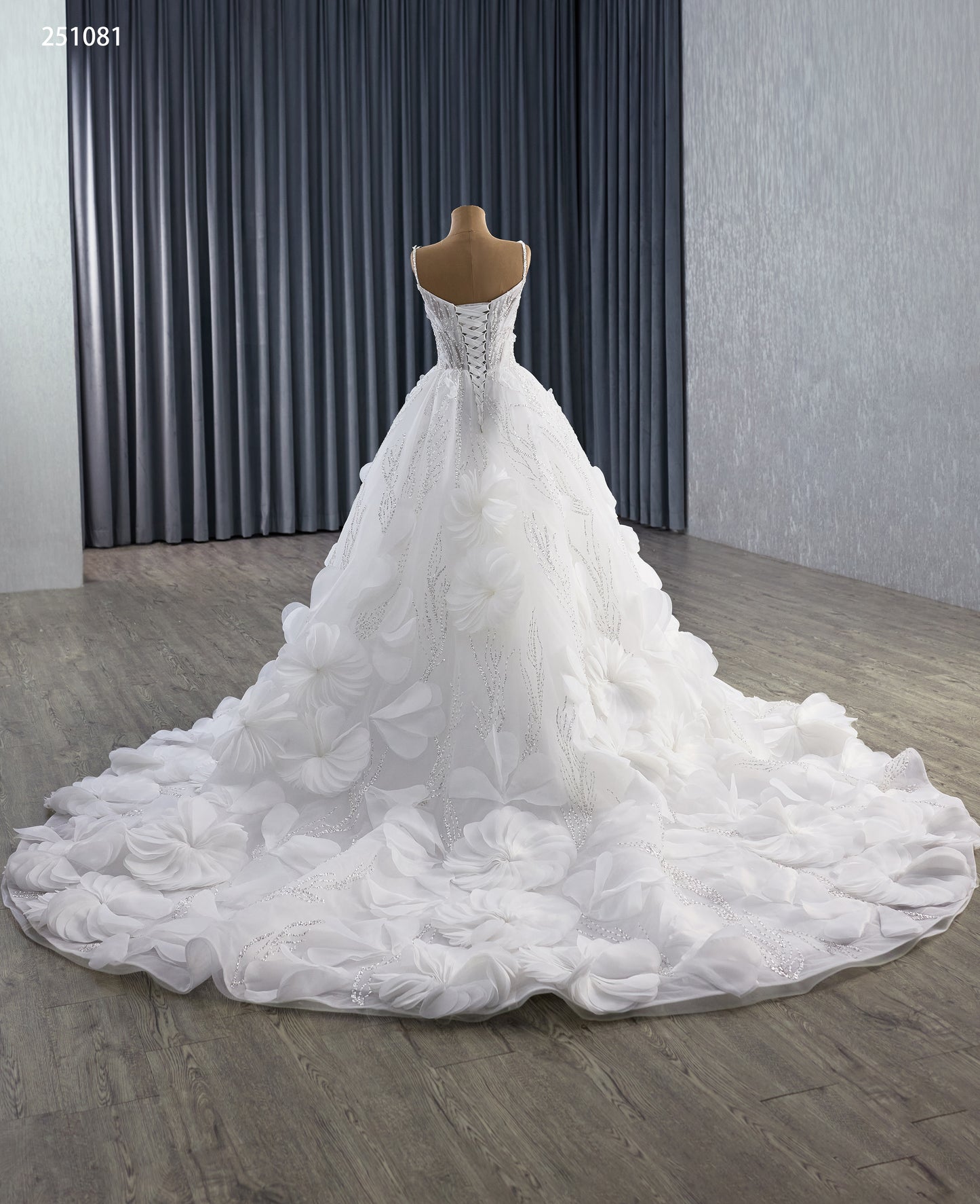 Serene Hill White Flower Luxury Wedding Dresses 2025 Beaded Bride Gowns HM251081 Custom Made