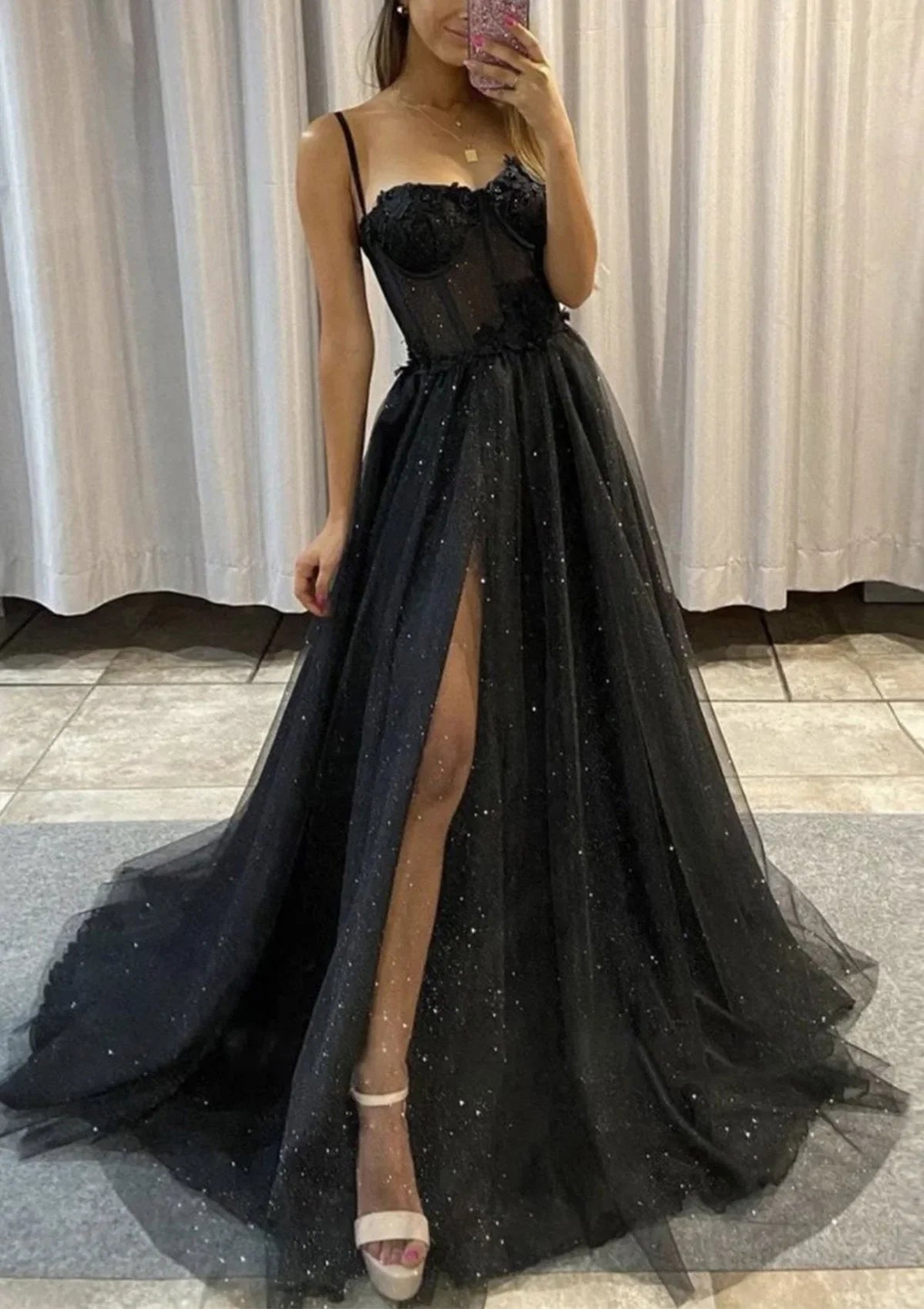 Serene Hill Arabic Black A-Line Sweetheart Spaghetti Straps Tulle Glitter Prom Dress with Appliqué for Women's Party LA72689