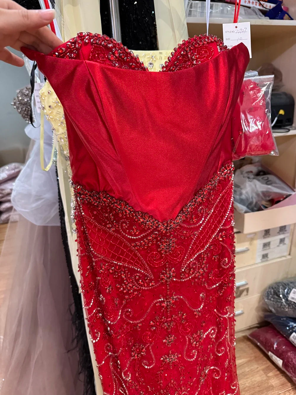 Luxury Beaded Evening Dress Sheer Long Gloves LA72929