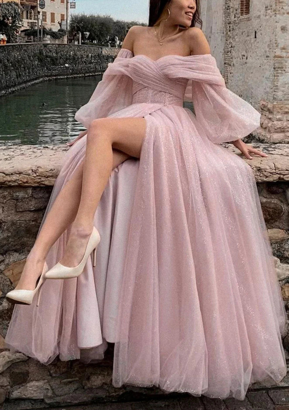 Serene Hill Arabic Pink A-Line Off-the-Shoulder Side Split Luxury Dubai Prom Dress for Women's Party LA72677