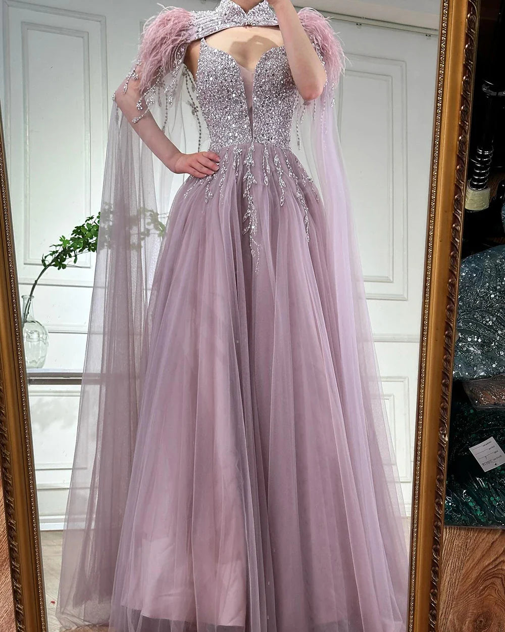 Luxury Dubai Arabic Beige A-Line Feathers Long Cape Luxury Beaded Saudi Evening Dresses Gowns for Formal Occasion LA72722