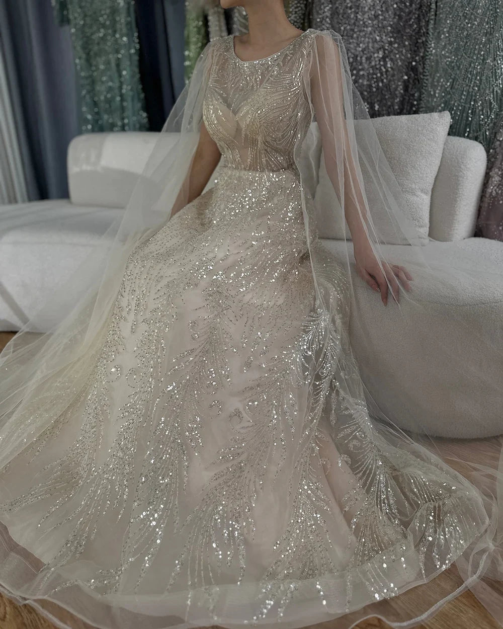 Luxury Dubai Arabic Lilac Elegant A-Line Beaded Long Evening Dresses Gowns with Cape Sleeves for Formal Occasion LA72744
