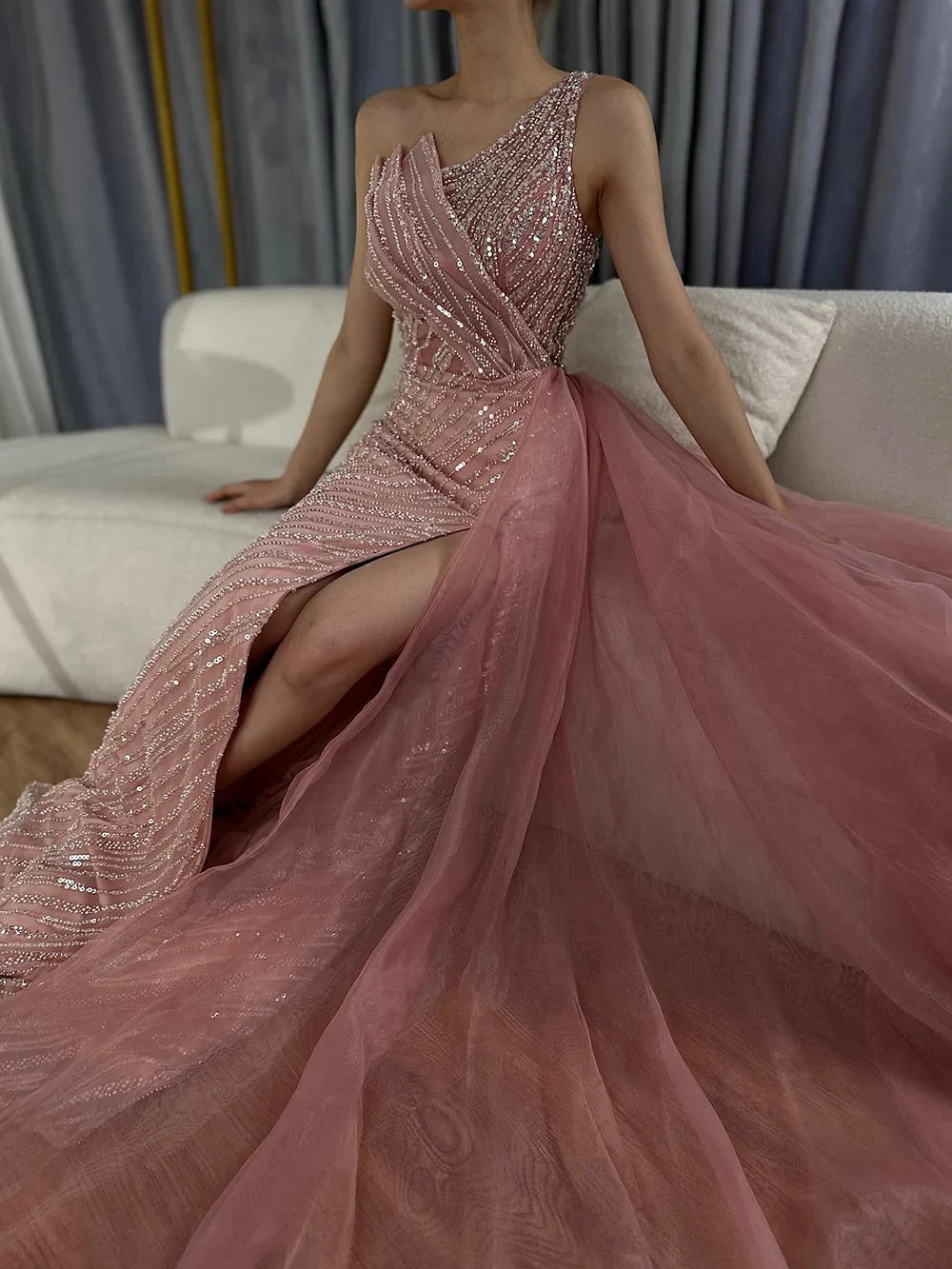 Luxury Dubai Blue One Shoulder Split Saudi Evening Gown with Beaded Side Overskirt Dress for Formal Occasion LA72732