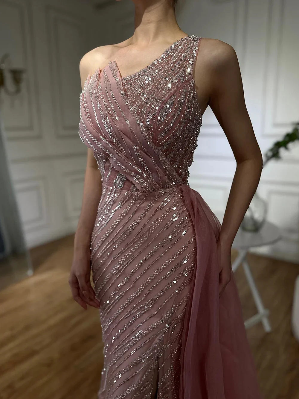 Luxury Dubai Blue One Shoulder Split Saudi Evening Gown with Beaded Side Overskirt Dress for Formal Occasion LA72732