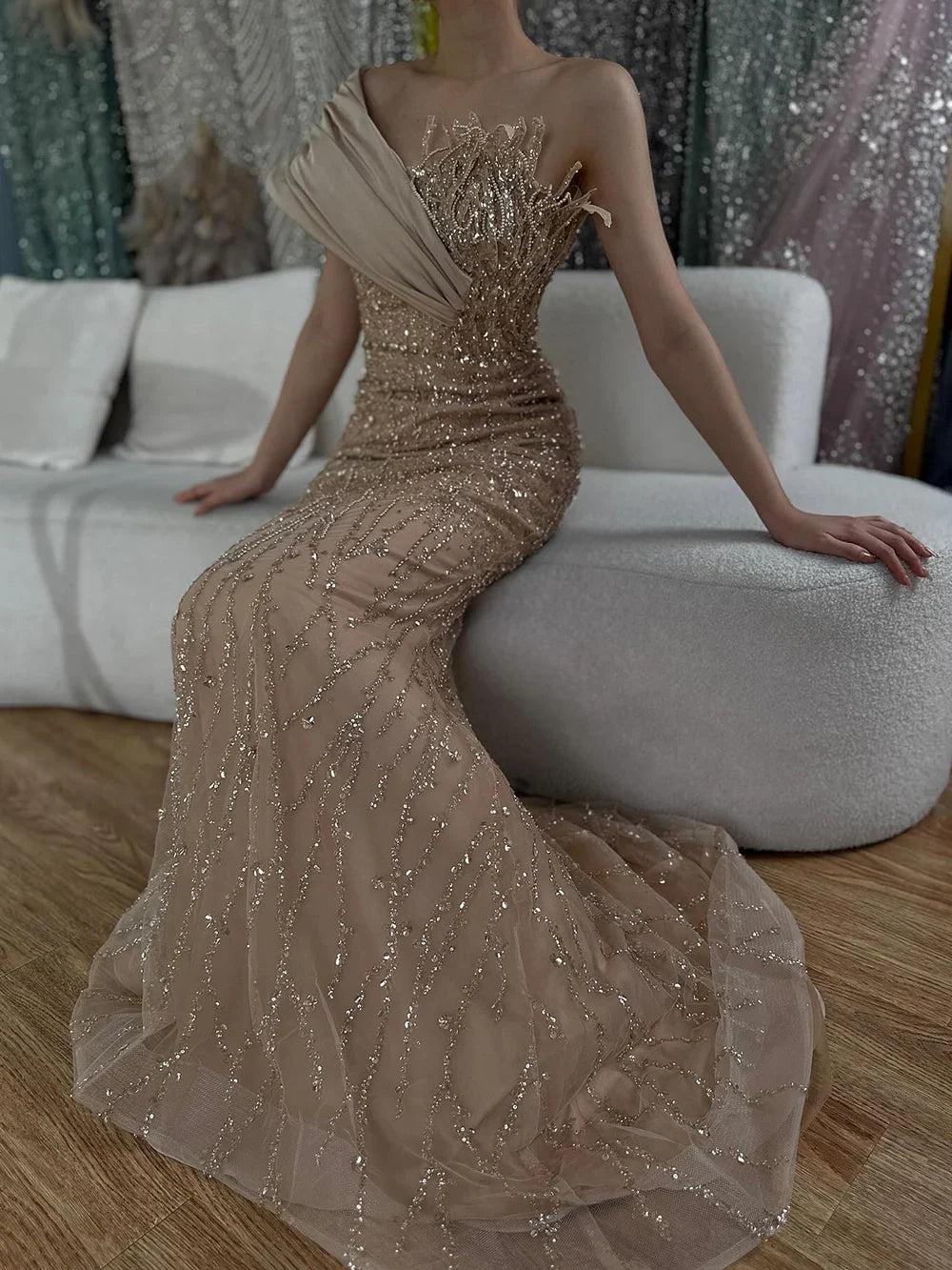 Luxury Dubai Elegant Caramel One Shoulder Saudi Arabic Evening Gown with Beaded Dress for Formal Occasion LA72577