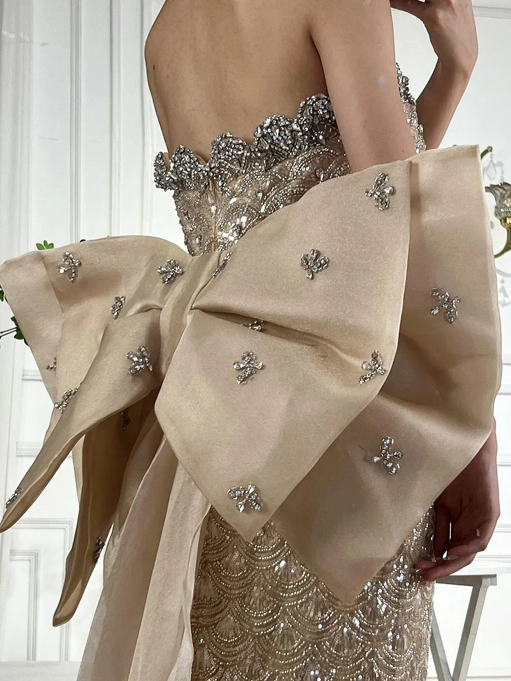 Luxury Dubai Nude Saudi Arabic Evening Gown with Beaded Tassel Dress for Formal Occasion LA72730