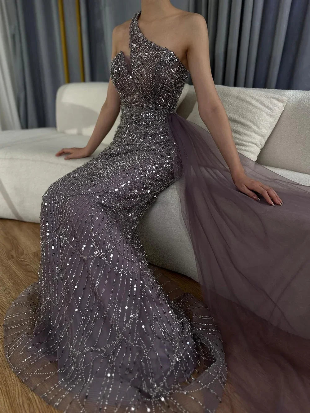 Luxury Dubai Purple One Shoulder Saudi Arabic Evening Gown with Beaded Side Overskirt Dress for Formal Occasion LA72735