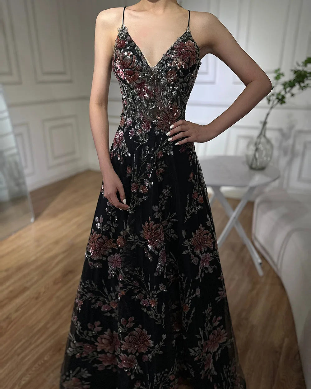 Luxury Dubai Spaghetti Strap A-Line Black Beaded Luxury Prom Dress for Formal Occasion Saudi Arabic LA72773