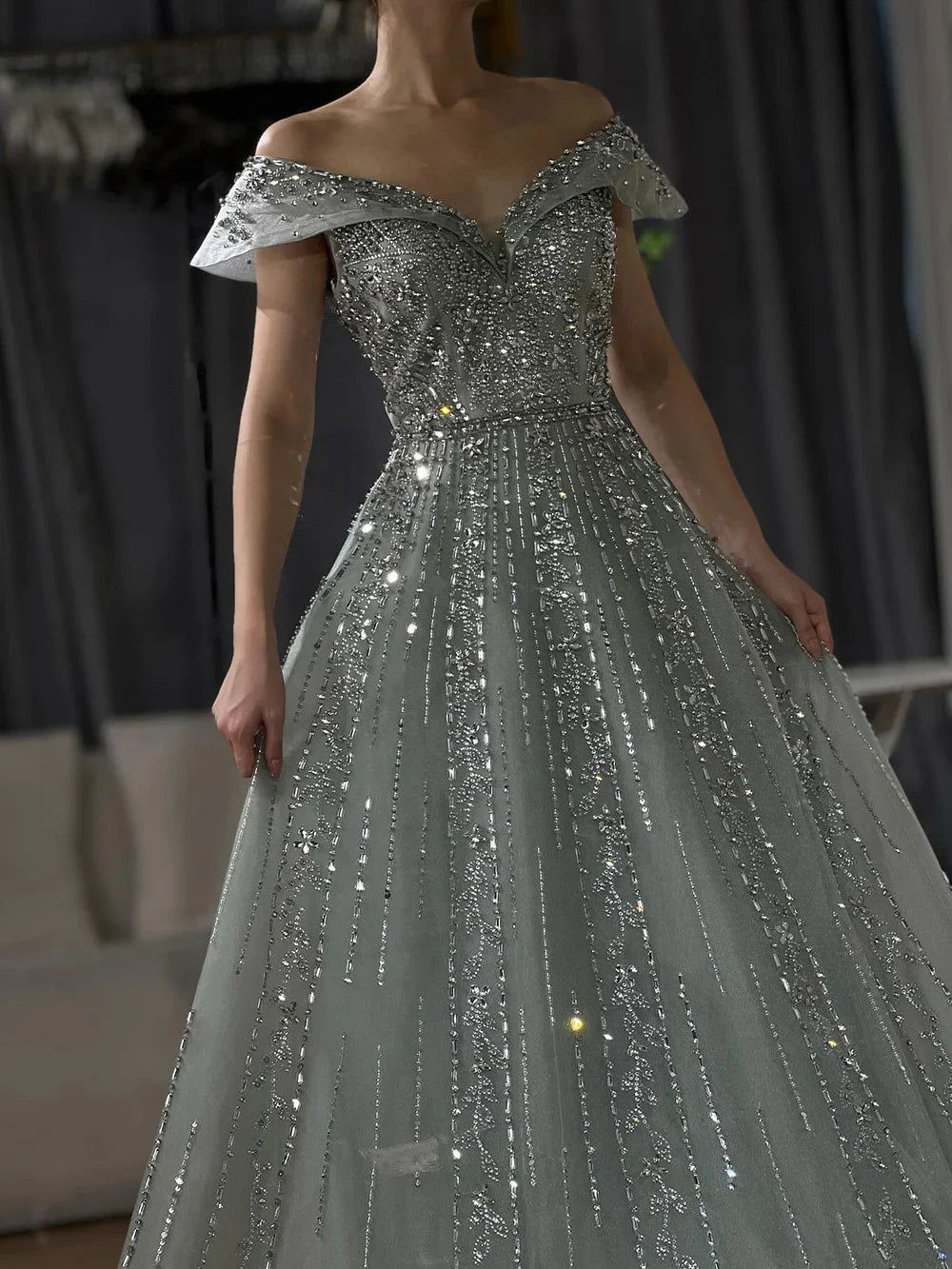 Luxury Dubai Saudi Arabic Gray Beaded Design A-Line Evening Dresses Gowns for Formal Occasion LA72731