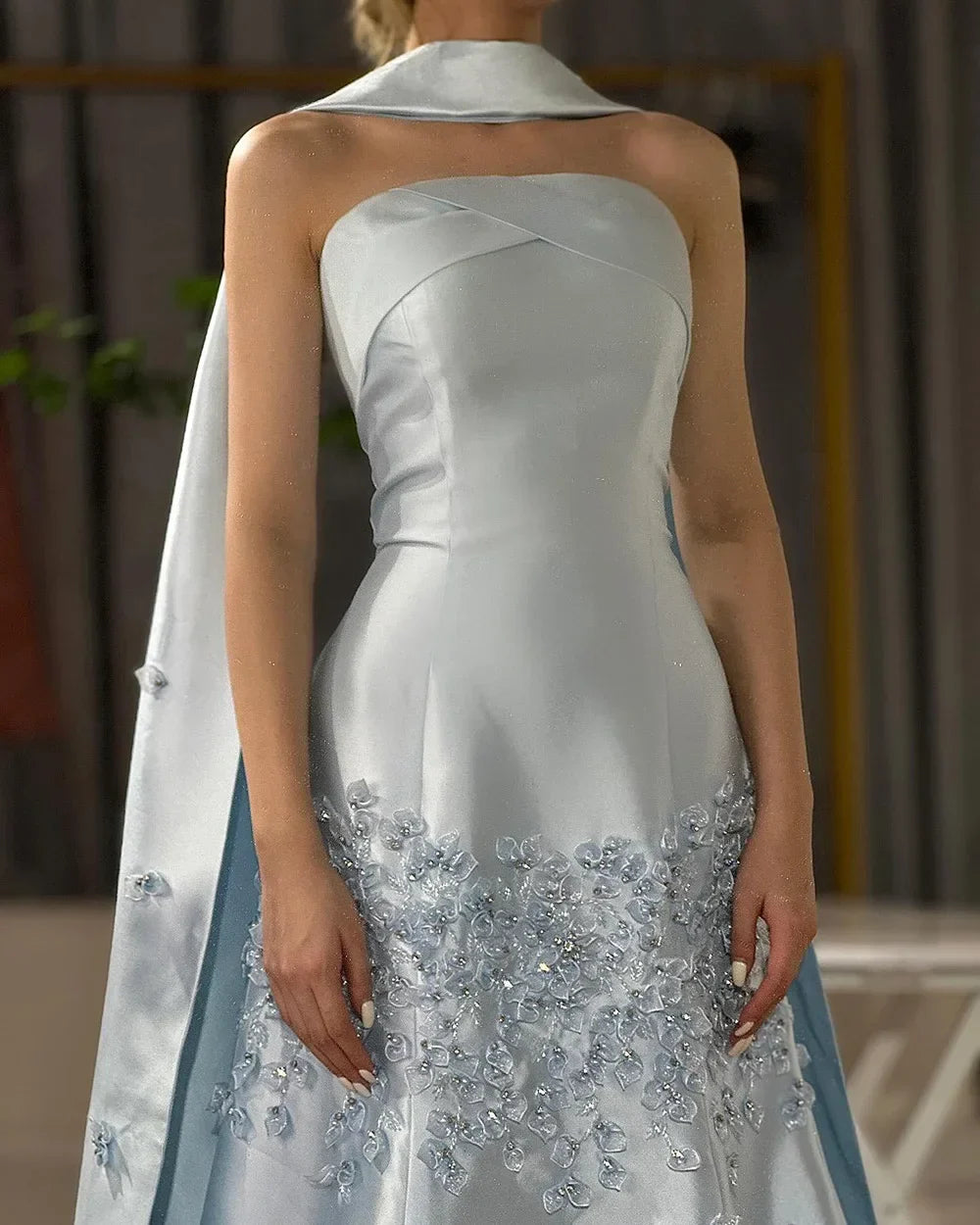 Luxury Dubai Luxury Peach Satin Mermaid Evening Dress with Cape Saudi Arabic for Formal Occasion LA72483A