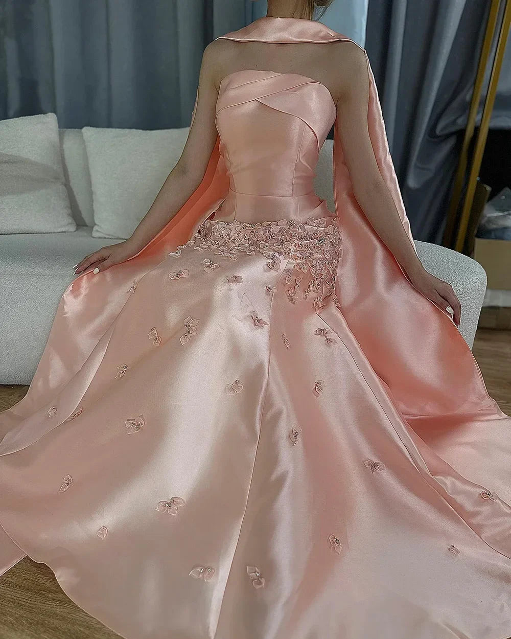 Luxury Dubai Luxury Peach Satin Mermaid Evening Dress with Cape Saudi Arabic for Formal Occasion LA72483A
