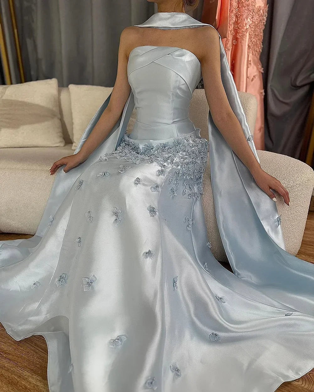 Luxury Dubai Luxury Peach Satin Mermaid Evening Dress with Cape Saudi Arabic for Formal Occasion LA72483A