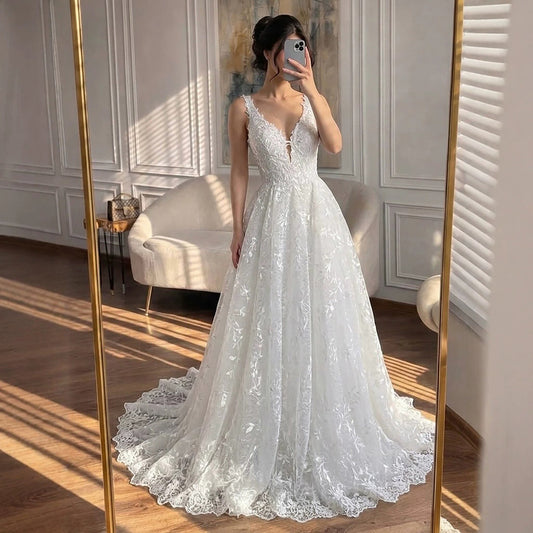 Luxury White Lace V-Neck Low Back Appliques A-Line Wedding Dress HA2541