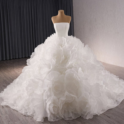 Luxury White Strapless 3D Floral Tulle Ball Gown HM241086
