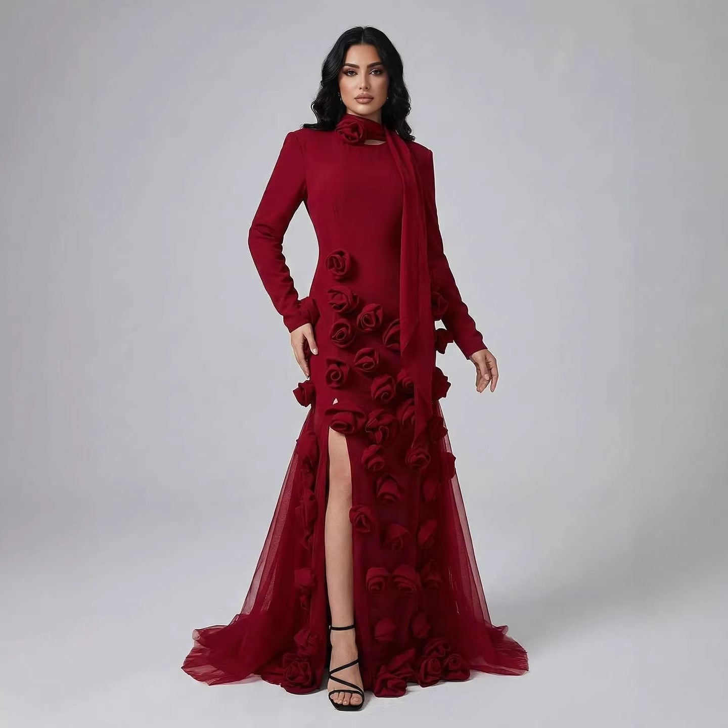 فستان سهرة فاخر بلون أحمر خمري بأكمام طويلة وفتحة جانبية مزينة بزهور ثلاثية الأبعاد بتصميم حورية البحر LA72568B 