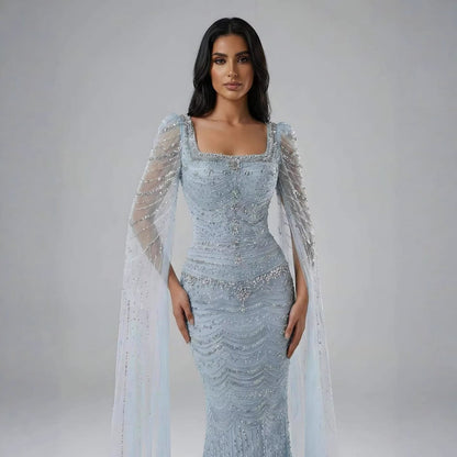 Luxuriöses, perlenbesetztes Karamell-Abendkleid mit Cape-Ärmeln LA72604