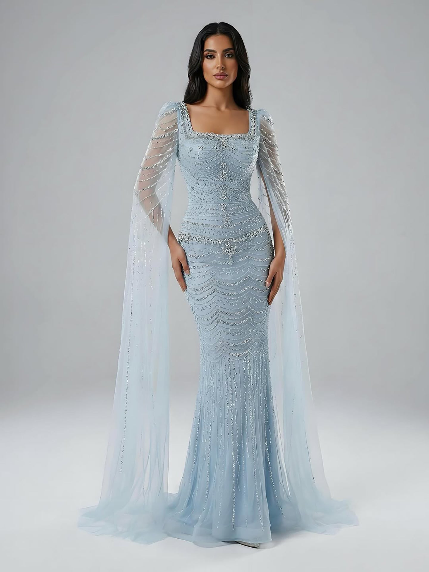 Luxuriöses, perlenbesetztes Karamell-Abendkleid mit Cape-Ärmeln LA72604