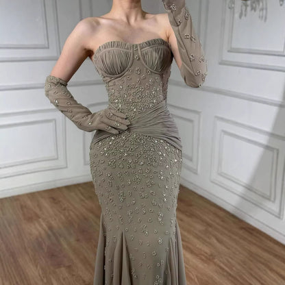 Luxuriöses türkisfarbenes, perlenbesetztes Abendkleid mit Handschuhen LA72933 