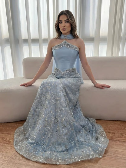 Luxuriöses, trägerloses, perlenbesetztes A-Linien-Abendkleid in arabischem Blau mit Schal LA73050F