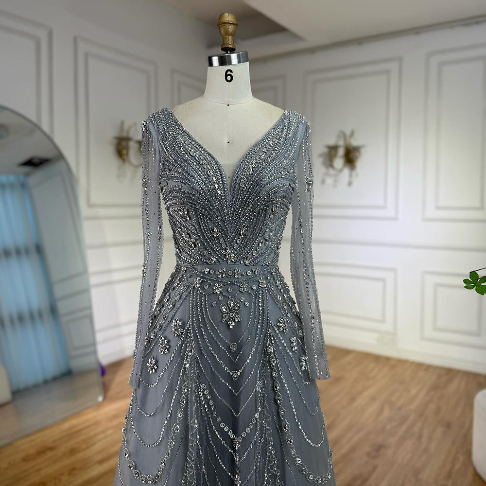 فستان سهرة فاخر وردي اللون مزين بالخرز بتصميم A لعام ٢٠٢٥، برقبة على شكل حرف V وأكمام طويلة LA73114