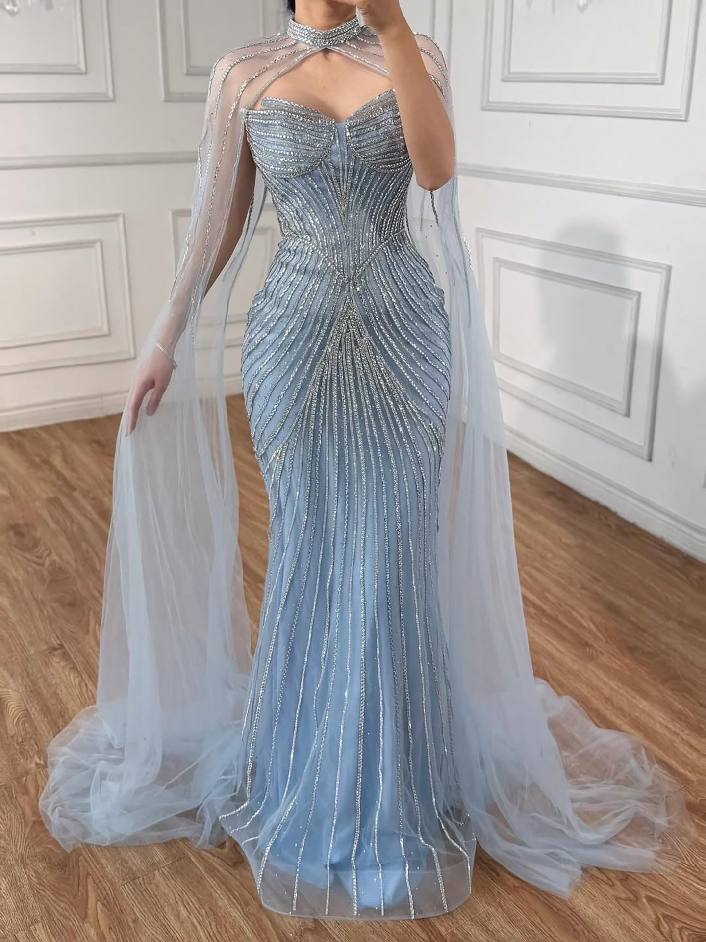 Luxuriöses, nudefarbenes Meerjungfrauen-Abendkleid mit Cape-Ärmeln LA73118