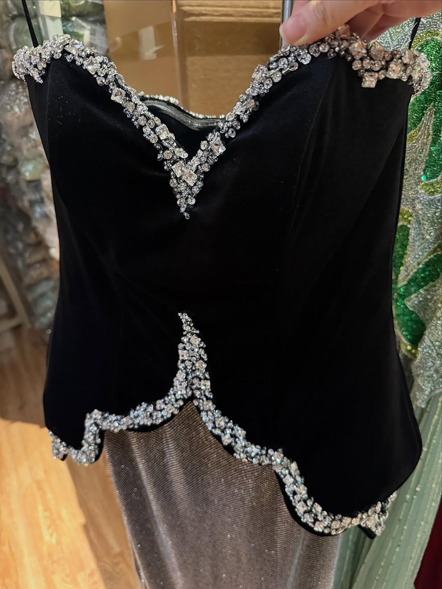Luxury Black Strapless Beaded Mermaid Evening Dress LA73206A