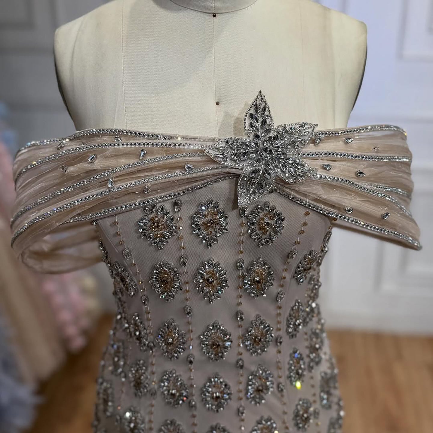 Luxury Gold Arabic Ruffles Evening Dress LA73362