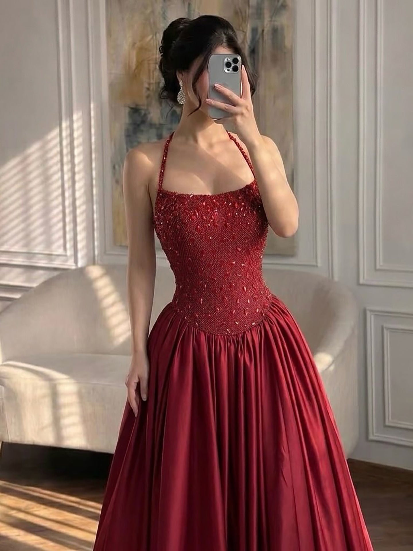 Luxuriöses goldenes Diamant-Halter-Abendkleid LA73441