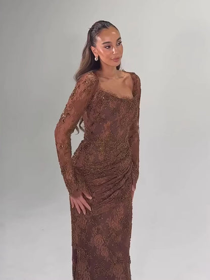 فستان سهرة فاخر بتصميم حورية البحر، مصنوع من الدانتيل العربي السعودي المطرز بالخرز، رقم الموديل LA73484