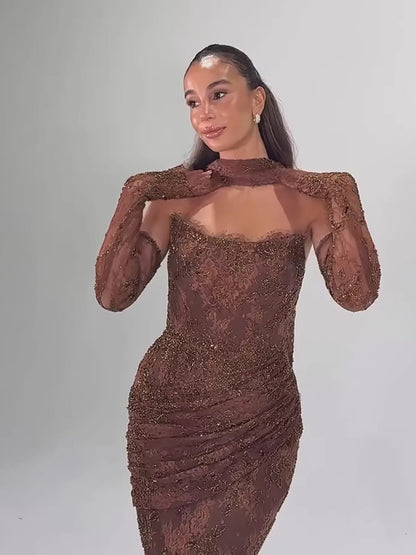 فستان سهرة فاخر بتصميم حورية البحر، مصنوع من الدانتيل العربي السعودي المطرز بالخرز، رقم الموديل LA73484