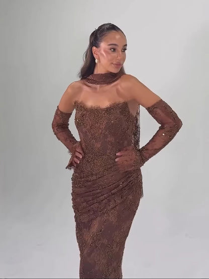 فستان سهرة فاخر بتصميم حورية البحر، مصنوع من الدانتيل العربي السعودي المطرز بالخرز، رقم الموديل LA73484