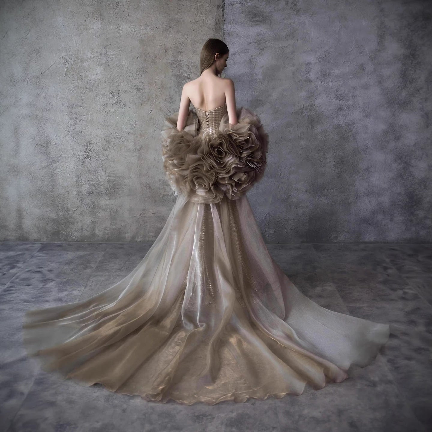 Luxury Gold Strapless Crystal Beaded Mermaid Evening Dress With Cape LA73489A