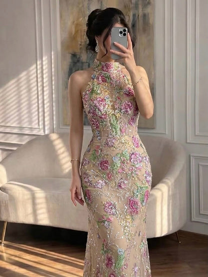 Luxury Pink Appliques Beaded Halter Mermaid Evening Dress LA73644