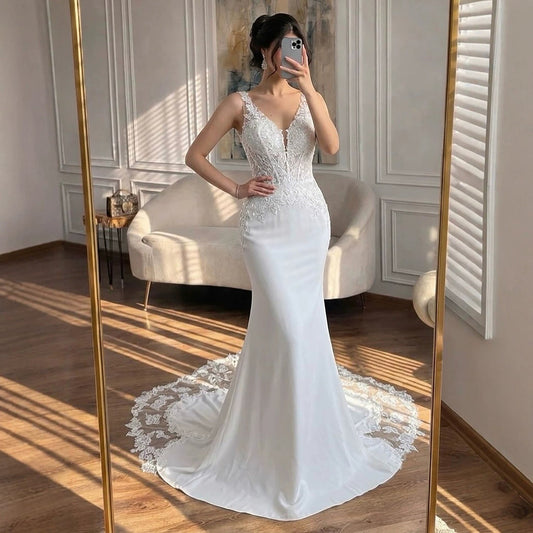 Luxury White V Neck Lace Bodice Zipper Back Mermaid Dress LA73690A