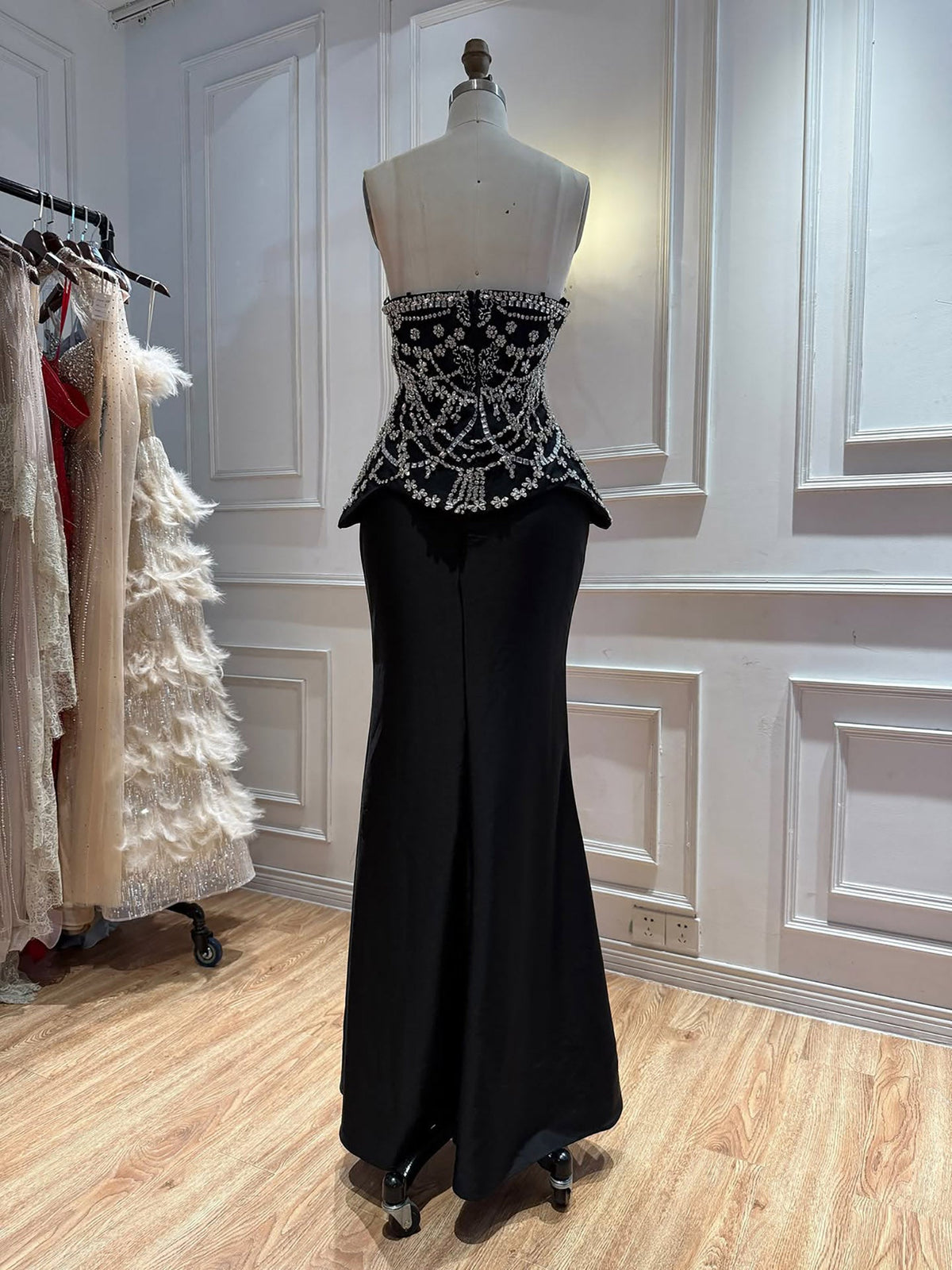 Luxury Black Crystal Beaded Peplum Mermaid Evening Dress LA73949