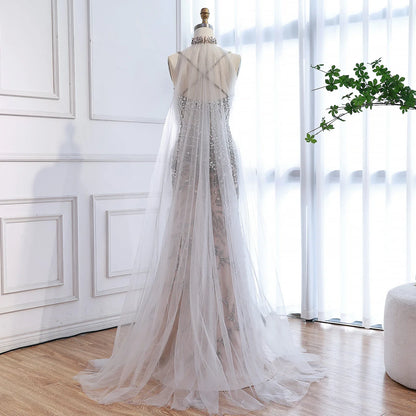 Luxuriöses Abendkleid, grau, perlenbesetzt, mit Cape, Ballkleid LA73342