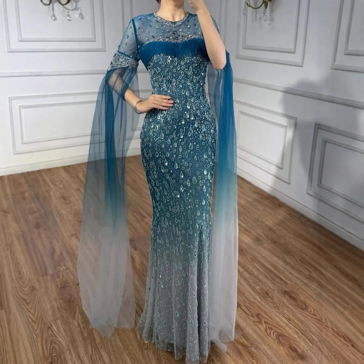 Luxury Arabic Gradient Green Mermaid Evening Dress With Cape LA73414