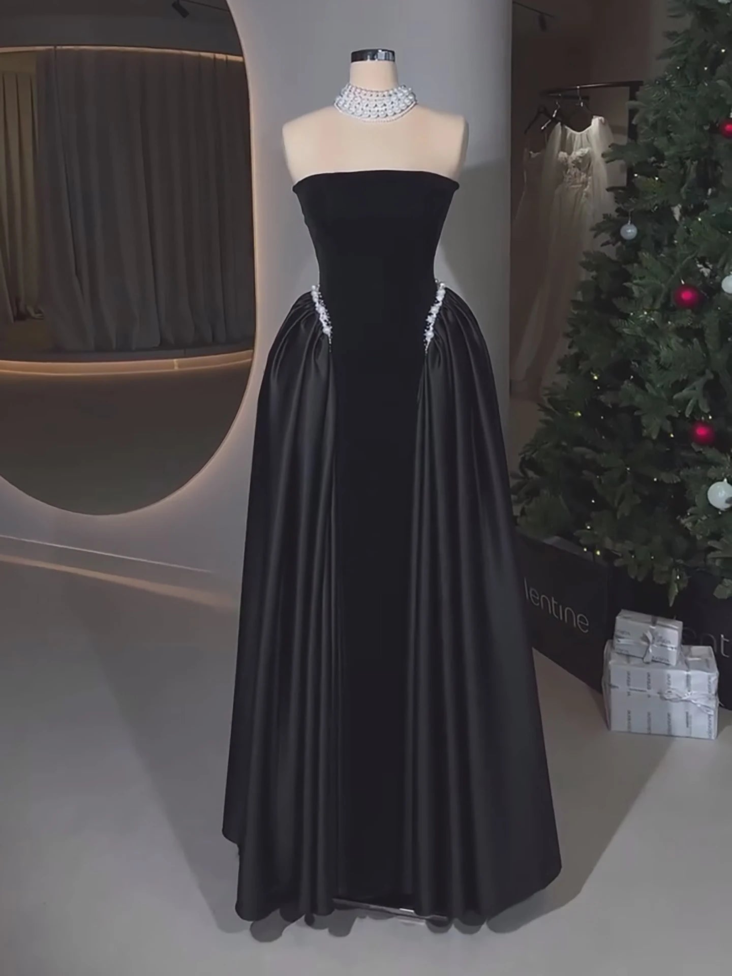 Luxury Navy Blue Mermaid Pearls Evening Dress Gowns With Skirt LA73351