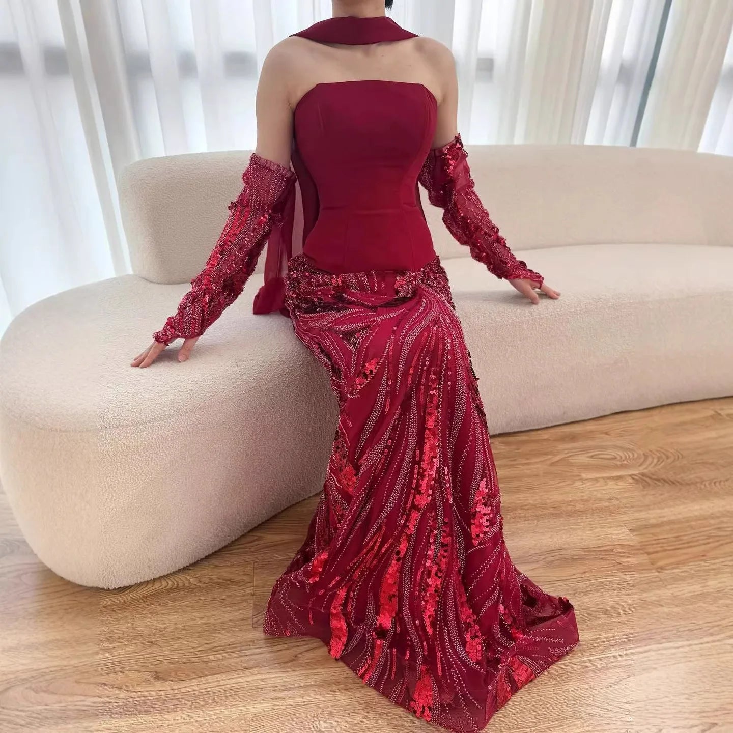 Luxuriöses weinrotes Meerjungfrauen-Abendkleid mit Handschuhen LA73050E