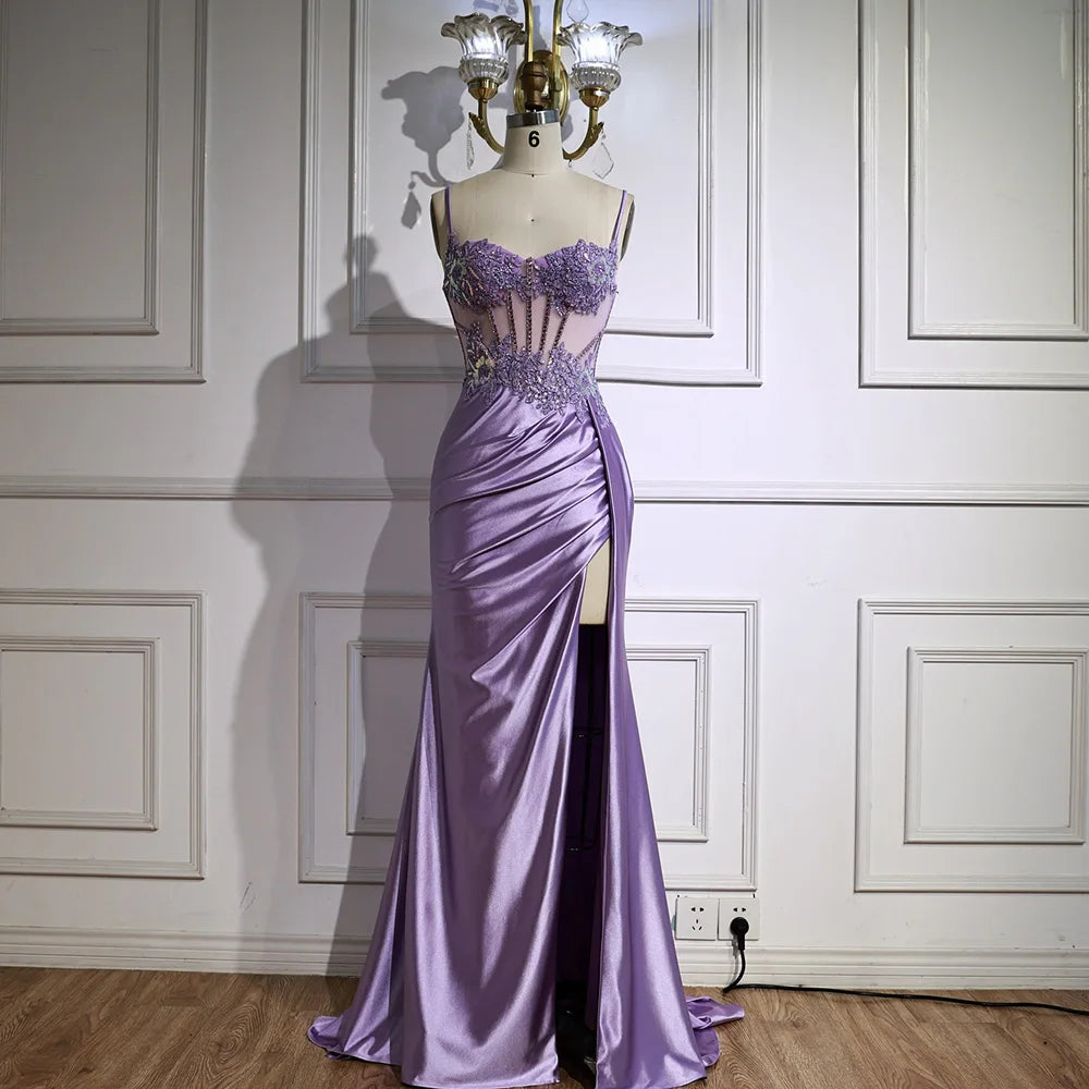 Luxuriöses Ballkleid aus mintgrünem Satin mit Perlen und Schlitz LA72995