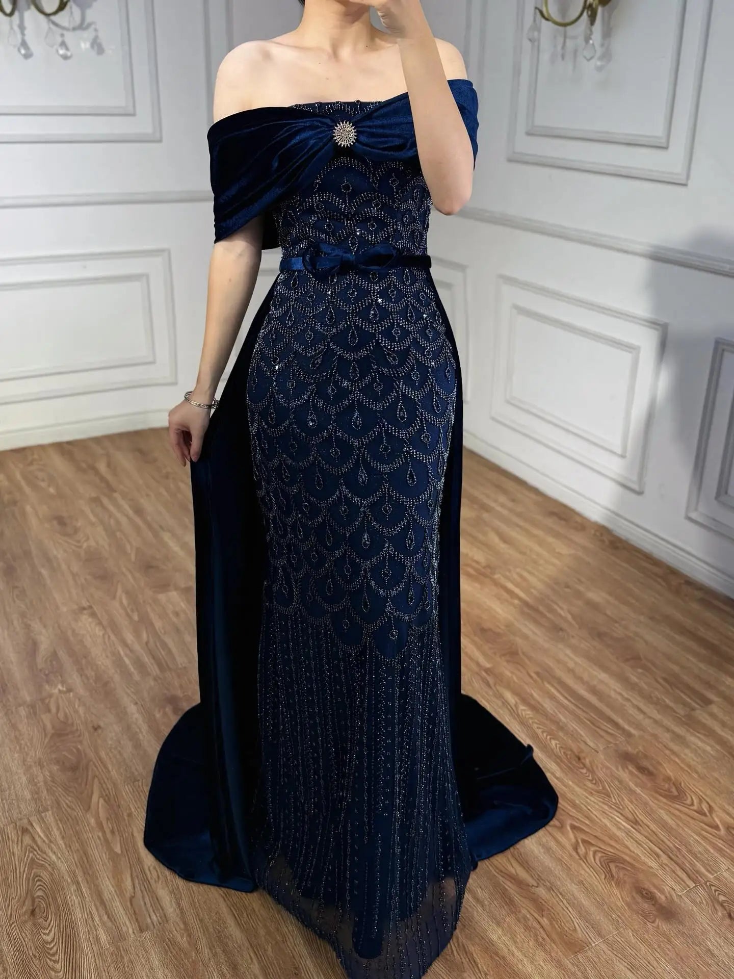 Luxury Arabic Navy Blue Evening Dress LA73416