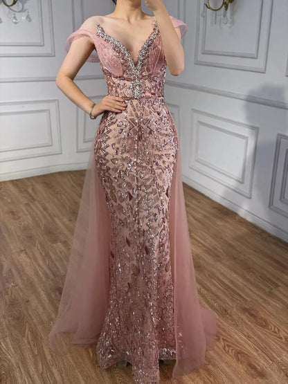 فستان سهرة وردي مطرز من سيرين هيل مكشوف الكتفين LA73413