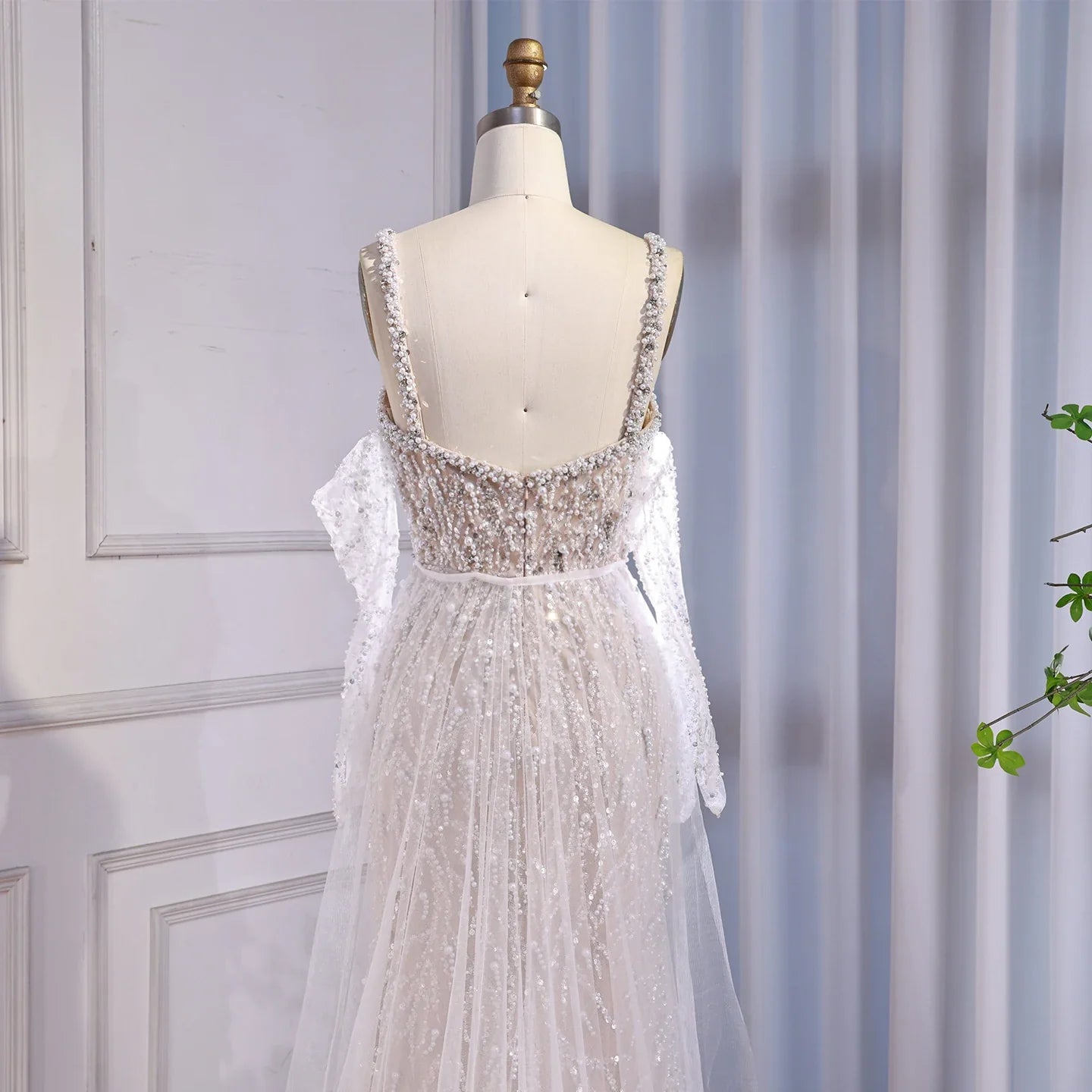 Luxury Lace Pearls Mermaid Evening Dress With Glove White Nude LA72345E