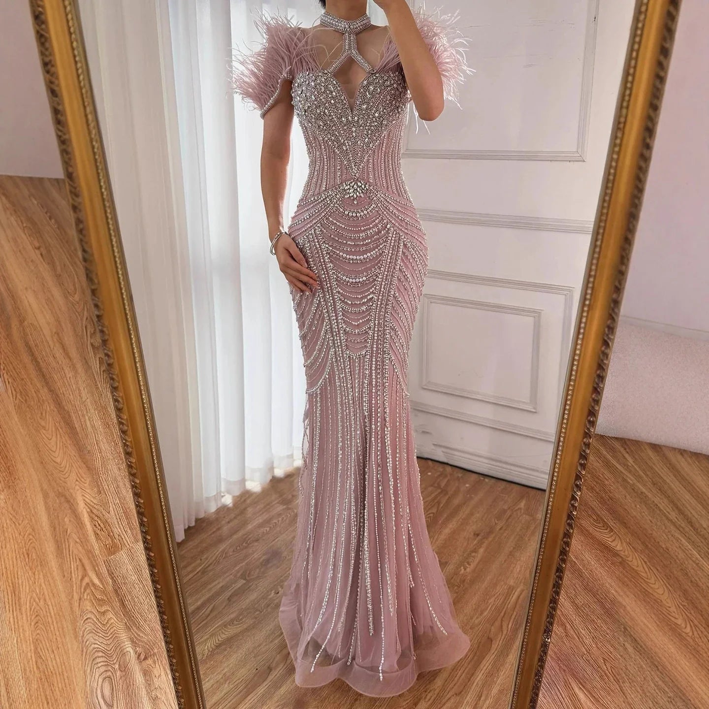 Luxury Pink Feather Halter Beaded Evening Gown for Wedding Party LA73212