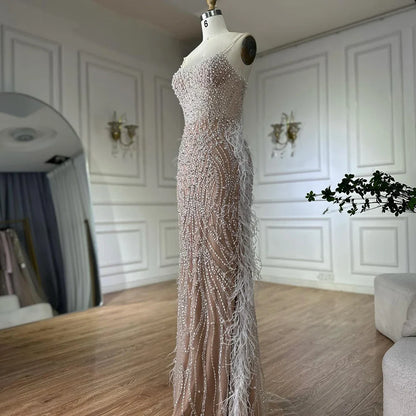 Luxury Dubai   Arabic White Nude Spaghetti Strap Feathers Beaded Mermaid Evening Gown for Formal Occasion LA72823